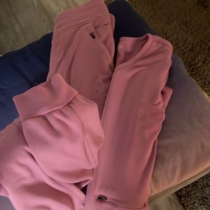 Form fitting JANNU jogger scrub set